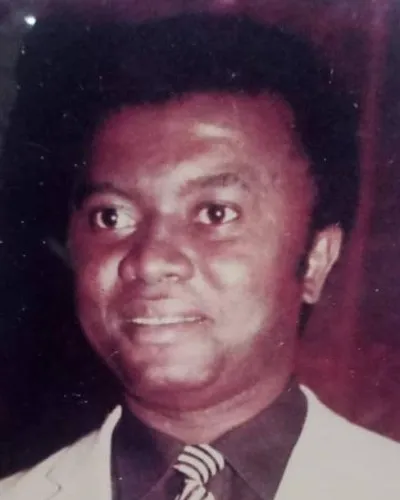 Portrait de Denis Marie Félix Adandé Rapuntchombo