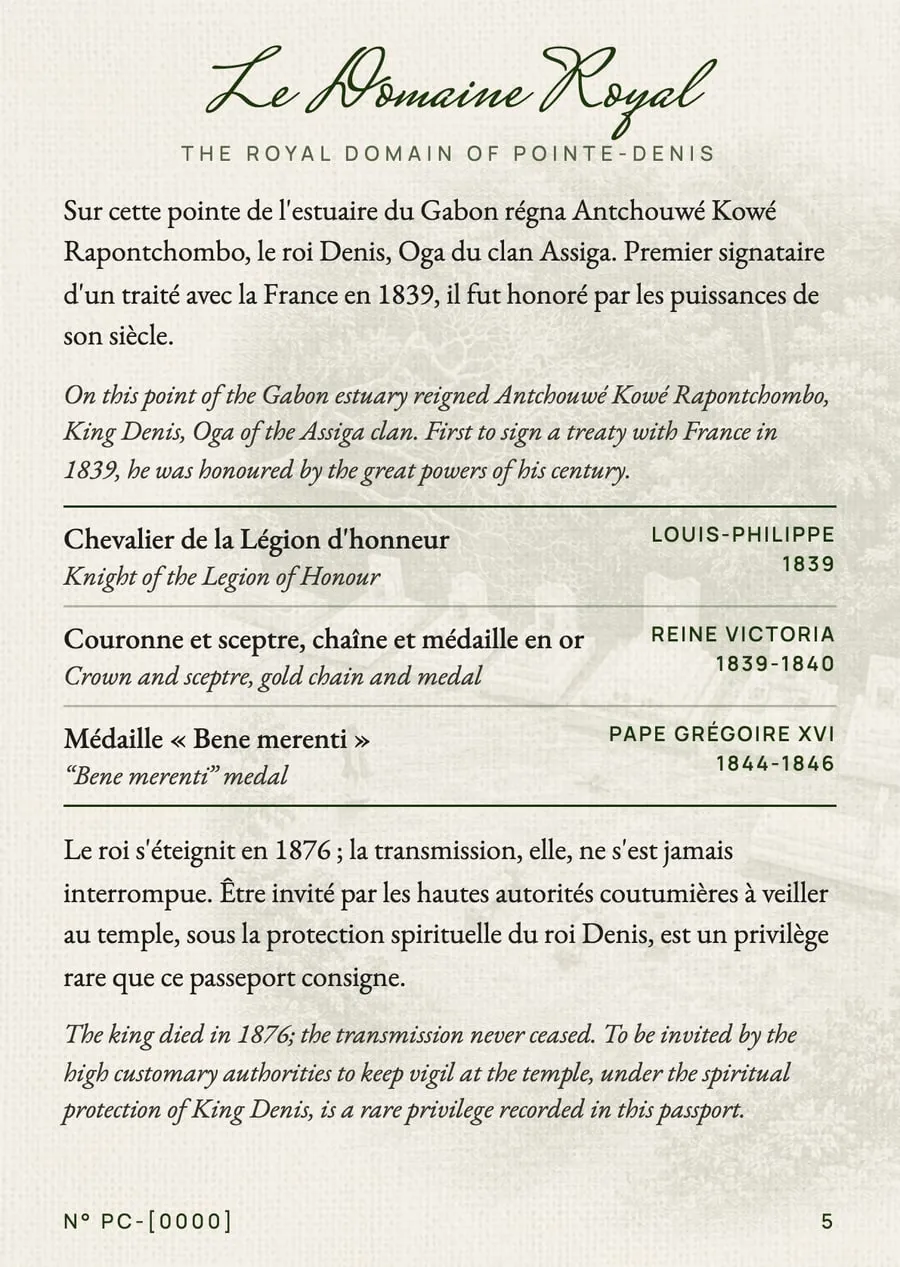 Page d'histoire du passeport : le roi Denis et ses distinctions, en français et en anglais